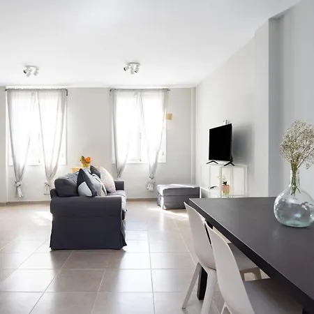 Home2book Cozy Cruz Skyline