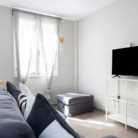 Home2book Cozy Cruz Skyline